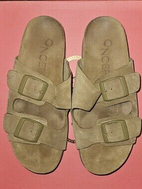 Onecept Savannah Loden Suede Comfort Sandals Size 8 EUC